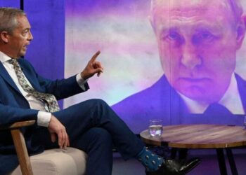 «Путин получает слишком много»: Фарадж раскритиковал подход Трампа к переговорам с Россией