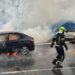 У Києві під час руху загорілася автівка: довелося викликати рятувальників, — ФОТО