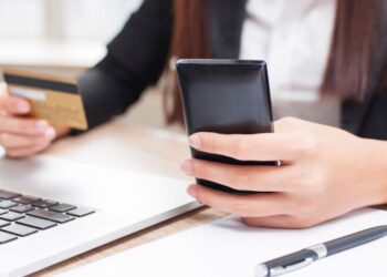 Нацбанк отменил лимиты на карточные переводы, но есть нюанс с банками