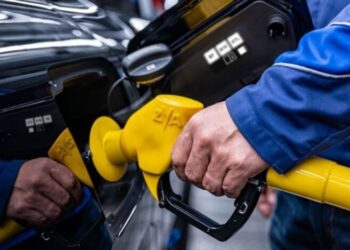 АЗС сообщили водителям приятную новость: как изменились цены на бензин, дизель и автогаз