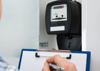 Украинцам придется больше платить за газ и свет: когда вырастут тарифы