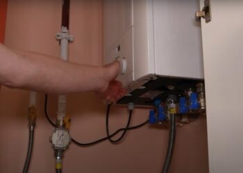 Владельцев котлов в Украине ожидают проблемы: кого заставят перейти на другое отопление