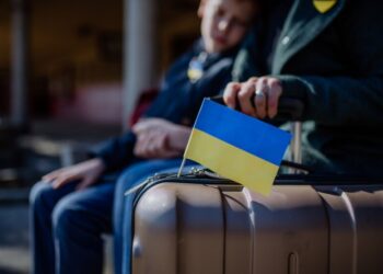 Тысячи украинцев переместили из Германии в Польшу