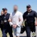 Попытка скрыться провалилась: организатора поджигателей вернули в Украину. ВИДЕО