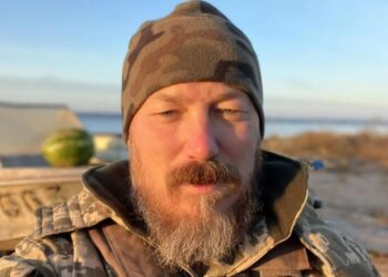 “Засуньте в зад!”: Роберт “Мадяр” Бровди жёстко ответил на вопли Орбана из-за нефтепровода “Дружба”