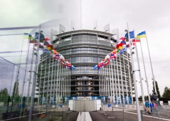 Гарантии безопасности для Украины: ЕС рассматривает введение миротворцев третьей страны, – Politico