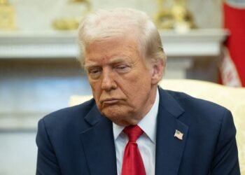 Трамп назвал Украину “буфером” и снова вспомнил мифические “350 миллиардов”