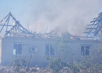 Россия атаковала село возле Запорожья: двое раненых и сотня поврежденных домов