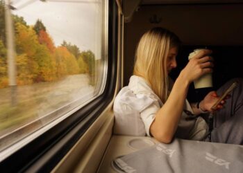 УЗ попыталась бороть перекупщиков билетов, но создала еще больше проблем украинцам