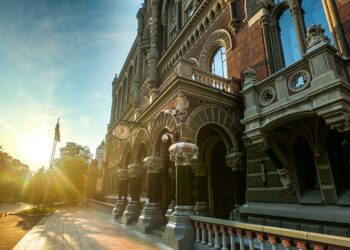 Объемы выданных украинскими банками кредитов выросли на 16% за год.