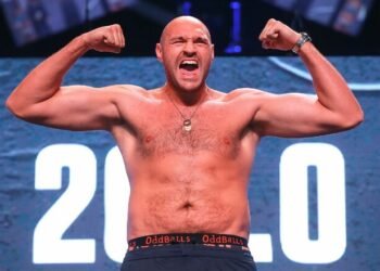 Тайсон Фьюри рассказал, кому перейдет корона бокса после ухода Усика