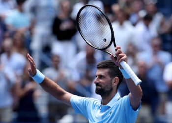 Джокович отдал сет квалифайеру, но вышел в третий раунд US Open 2025