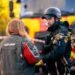 Ударил 5 человек ножом, устроил пожар: под Кривым Рогом полиции пришлось обезвредить мужчину