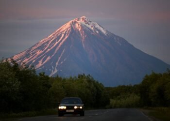 Впервые за 600 лет. На Камчатке произошло извержение вулкана Крашенинникова