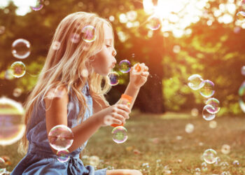 Погода на выходных: начало августа принесет в Украину жаркие и дождевые контрасты