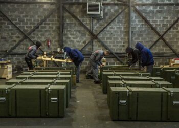 В этом году Украина должна привлечь $6 млрд для обеспечения производства отечественного оружия в следующем году.