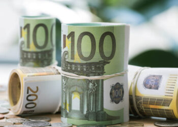 Не все получат 800+: Польша установила жесткое условие для украинцев