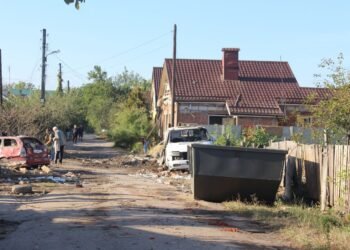 Разрушены десятки домов: Россия нанесла удар по Чугуеву (фото)