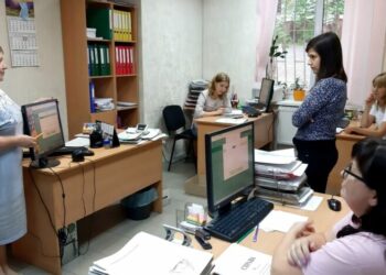 С 1 октября в Украине ввели новые выплаты: кто рискует не получить ни копейки