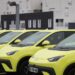 Украинские водители массово выбирают электрокары: импорт рекордно увеличился