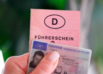 Украинские права придется отдать: названо условие для водителей в Германии