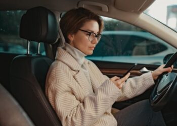 Украинцам разъяснили новые правила въезда и пребывания в ЕС: допустимые сроки и необходимые документы