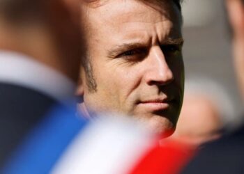 Макрон соберет союзников для обсуждения гарантий Украине: в Париже раскрыли дату встречи