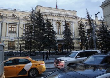 Ряд стран разочарованы затягиванием процесса конфискации российских активов в ЕС и призывают действовать более решительно.