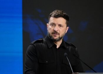 Зеленский подписал закон о ратификации столетнего партнерства с Британией