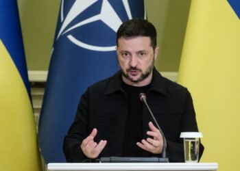 Сколько украинцев доверяют Зеленскому в сентябре: данные КМИС