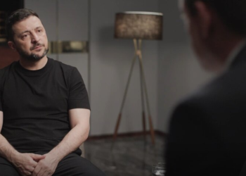 “Трамп поддержал”: Зеленский пригрозил чиновникам Путина ракетными ударами