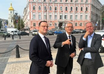Лидеры коалиционных фракций Германии прибыли в Киев: обсудят гарантии безопасности