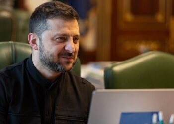 Зеленский обсудил с генсеком ООН возвращение украинских детей и блэкаут на ЗАЭС