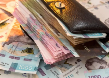 В Украине пересмотрели надбавки учителям: как изменились суммы выплат