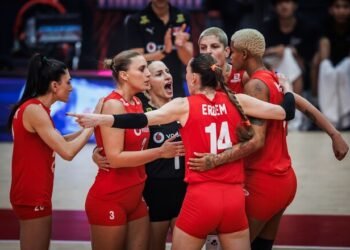 Чемпионы Европы вырвали последнюю путевку в 1/4 финала ЧМ по волейболу
