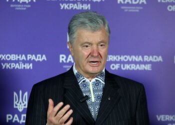 Порошенко за август обогатился почти на 1 млрд гривен: данные декларации