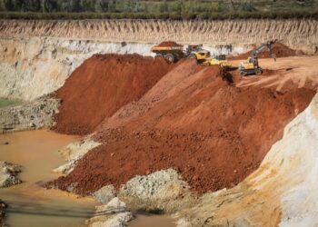 Делегация США осмотрела первые потенциальные объекты по соглашению о недрах