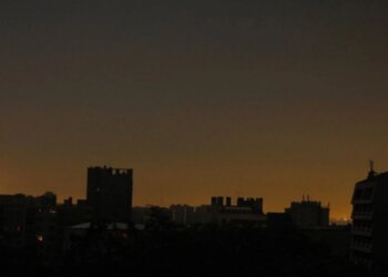 Три райони Києва без світла: у КМДА заявили про проблему на одному з енергообʼєктів