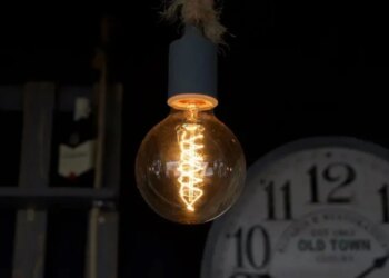 У низці областей України аварійні відключення світла скасовані