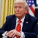 Трамп в Белом доме случайно «обрел рога»: ФОТО вызвало ажиотаж в соцсетях
