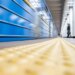 Метро Києва відновило роботу після падіння пасажира на колії