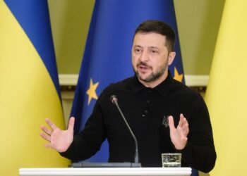 Зеленский жестко ответил Орбану на “альтернативу” вступления Украины в ЕС