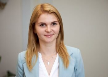 Рада забрала мандат у нардепа-“слуги” Колесник, которая писала о “валить из страны”