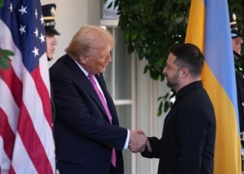 Почему Трамп не спешит с “Томагавками”: объяснение Зеленского