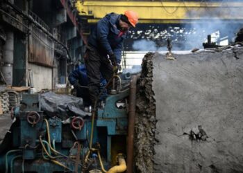 Свет, вода, тепло — под угрозой: украинцев предупредили о новой волне ударов