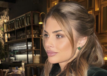 ВИДЕО. Жена Зинченко отпраздновала ДР в Барселоне. Без мужа