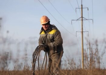 В Одесской области 300 тысяч семей снова со светом, – ДТЭК