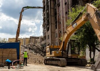 По программе ЕИБ на €150 млн более 300 украинских громад подали 677 заявок на финансирование проектов восстановления.