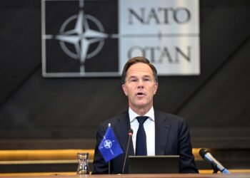Рютте присоединится к встрече лидеров “коалиции решительных” в Лондоне