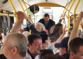 Нові маршрути і обмеження на дорогах Києва: що зміниться для пасажирів, — деталі